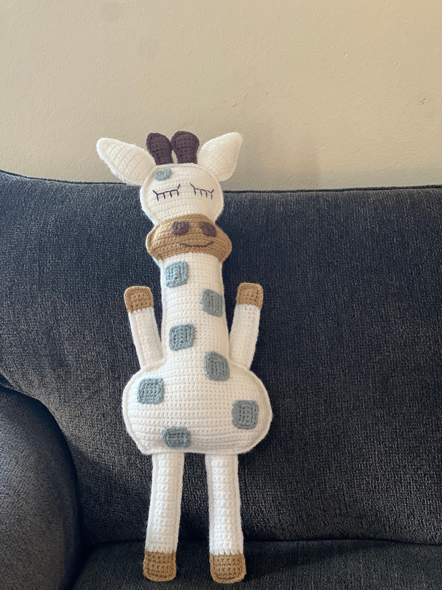 Giraffe Friend Stuffie